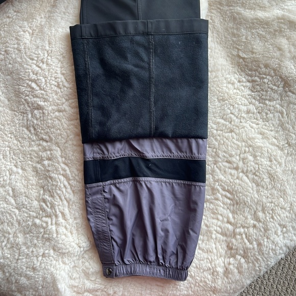 Fleece lined lululemon snowpants - Picture 5 of 6
